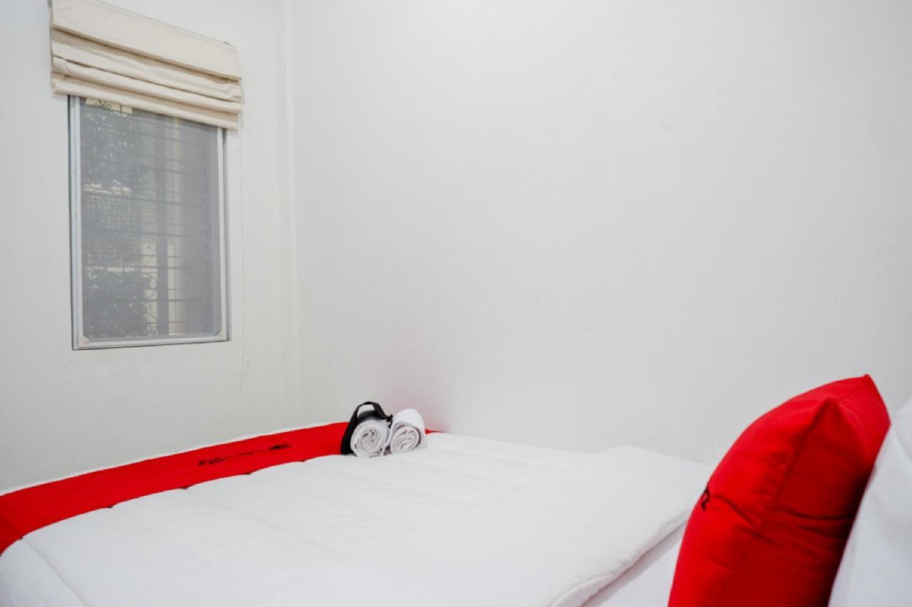 Reddoorz Hostel Near Kota Lama سيمارانغ المظهر الخارجي الصورة